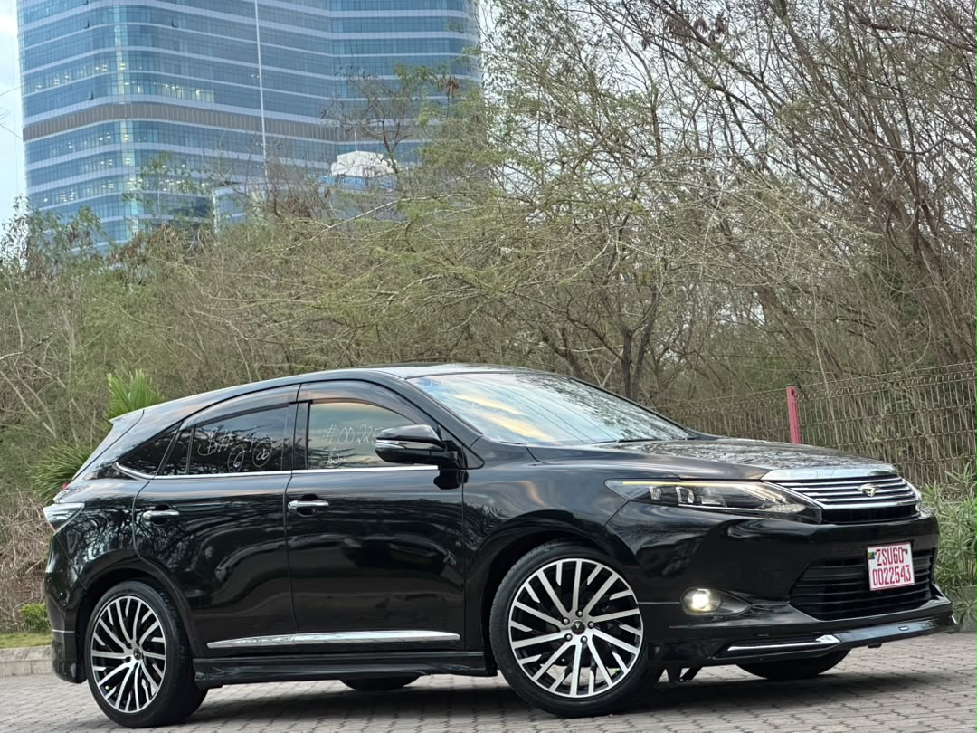 TOYOTA HARRIER